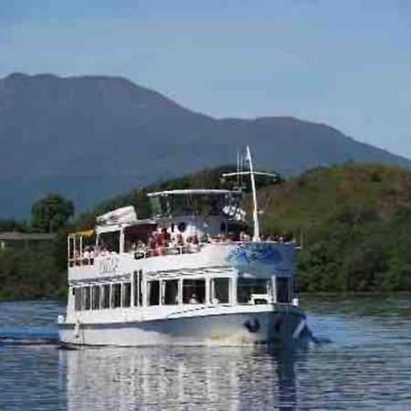 One Bedroom Flat On The Banks Of Loch Lomond 亚历山德里亚 外观 照片